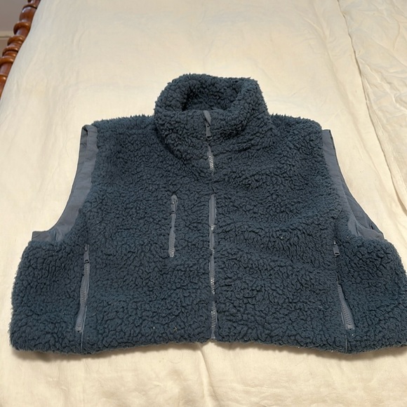 Free People Cropped Vest - Picture 1 of 3